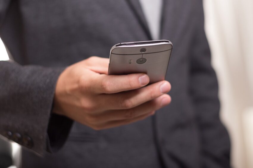 Top 10 Loan Apps in 2025 That Instantly Send Money to Your Bank Account